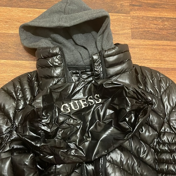 Guess puffer black jacket size L New - Picture 3 of 4